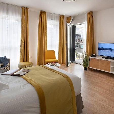 Domitys Le Moulin Des Flandres Aparthotel Lesquin Buitenkant foto